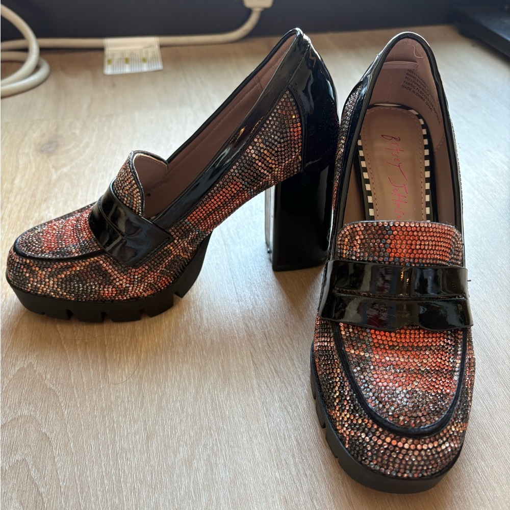 Stylish Black and Red Women's Heels